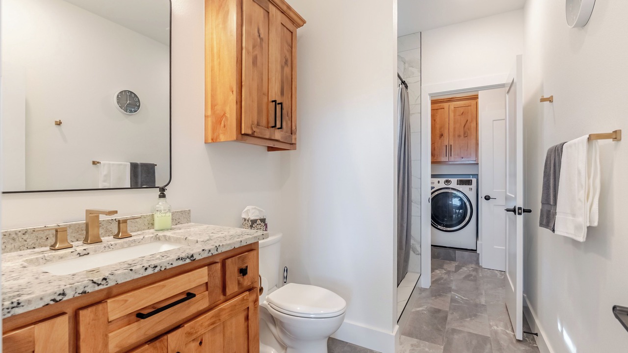 Photo of Bedroom in Lost Bridge Village
