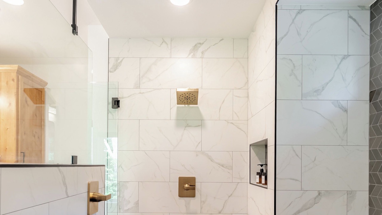 Photo of Bathroom in Lost Bridge Village