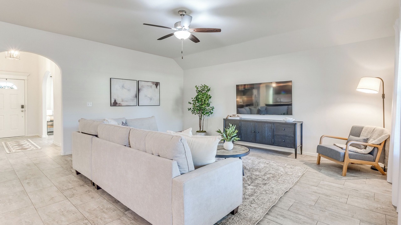 Photo of Livingroom in Bixby