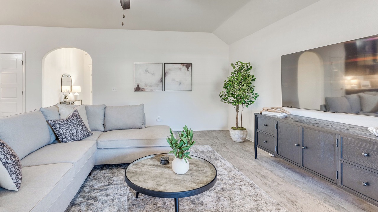 Photo of Livingroom in Bixby