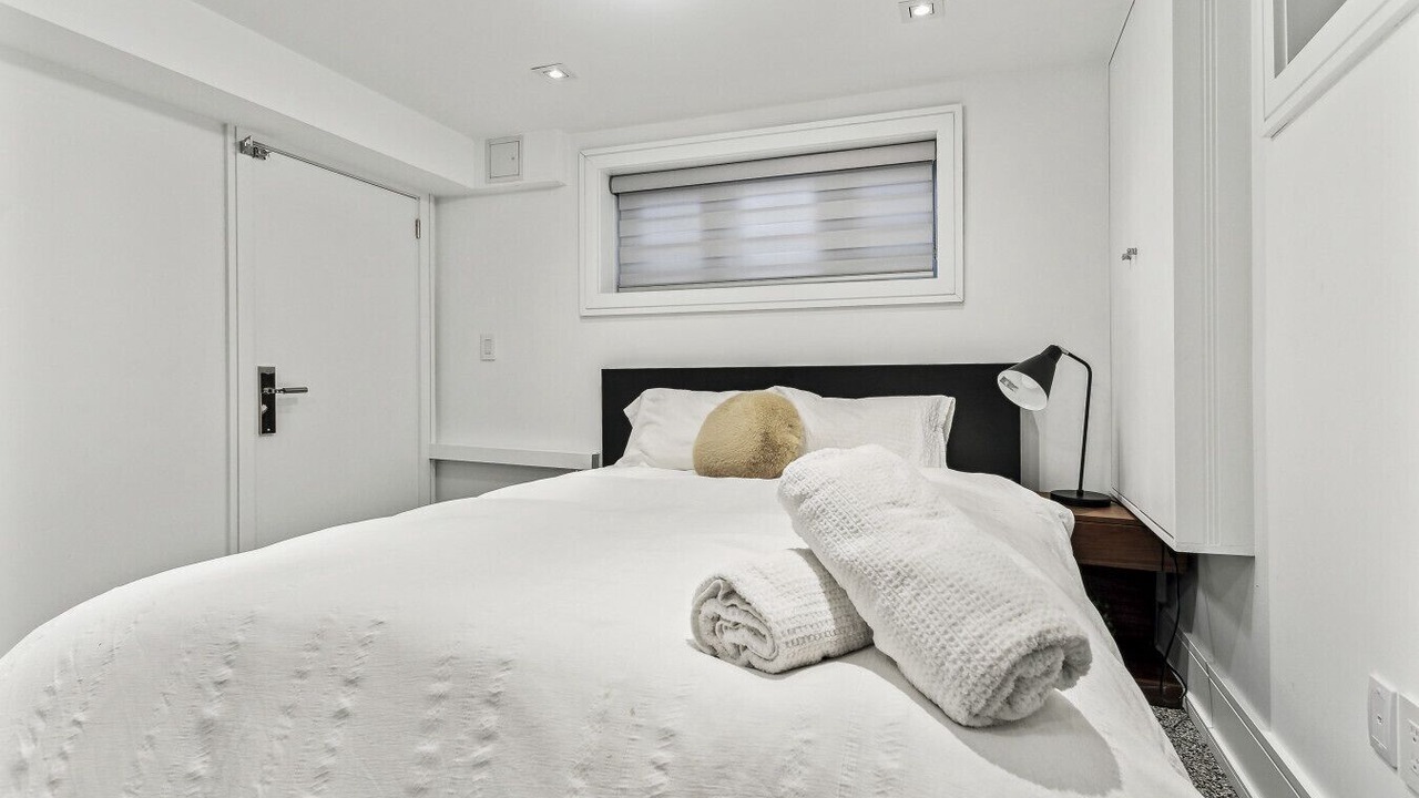 Photo of Bedroom in Yorkville