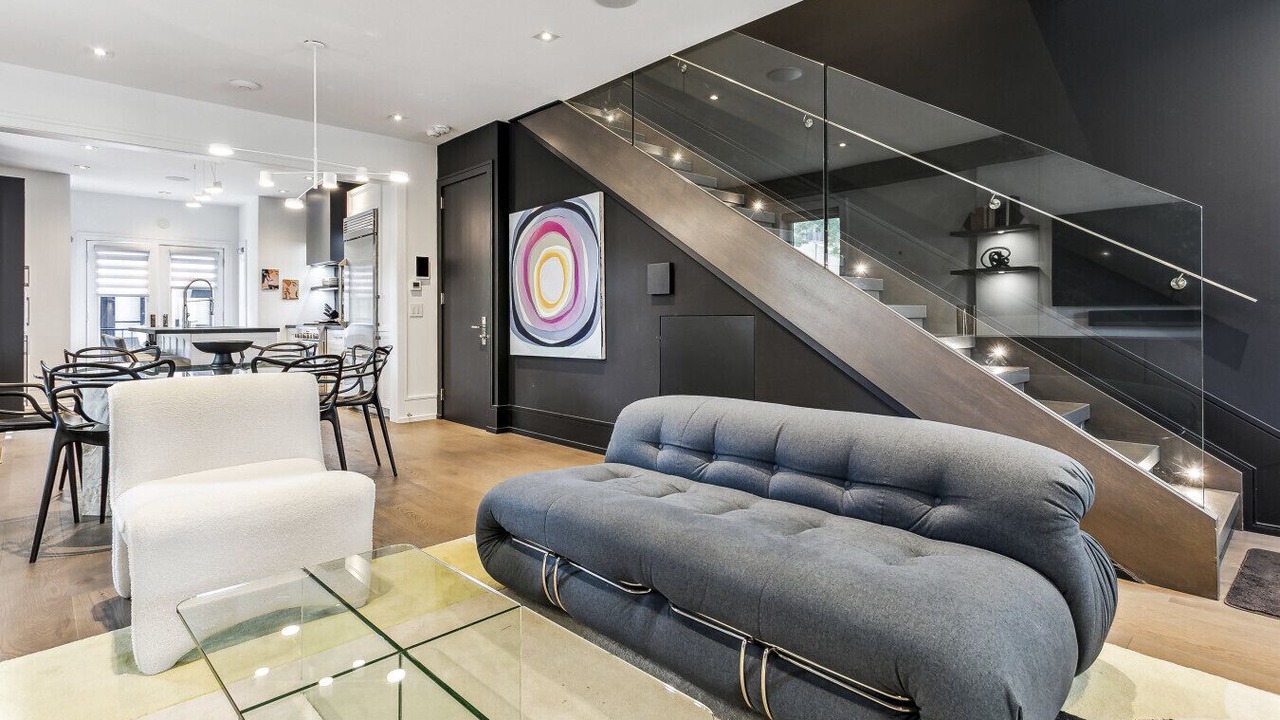 Photo of Livingroom in Yorkville