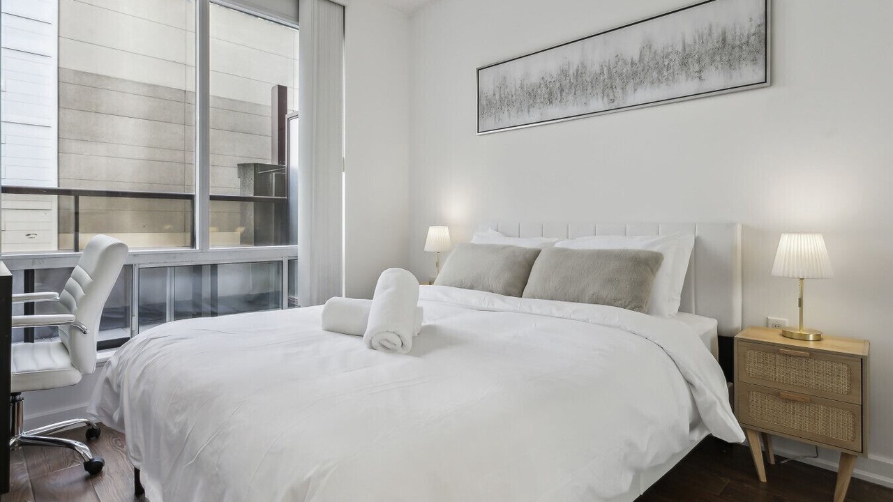 Photo of Bedroom in Bloor-Yorkville