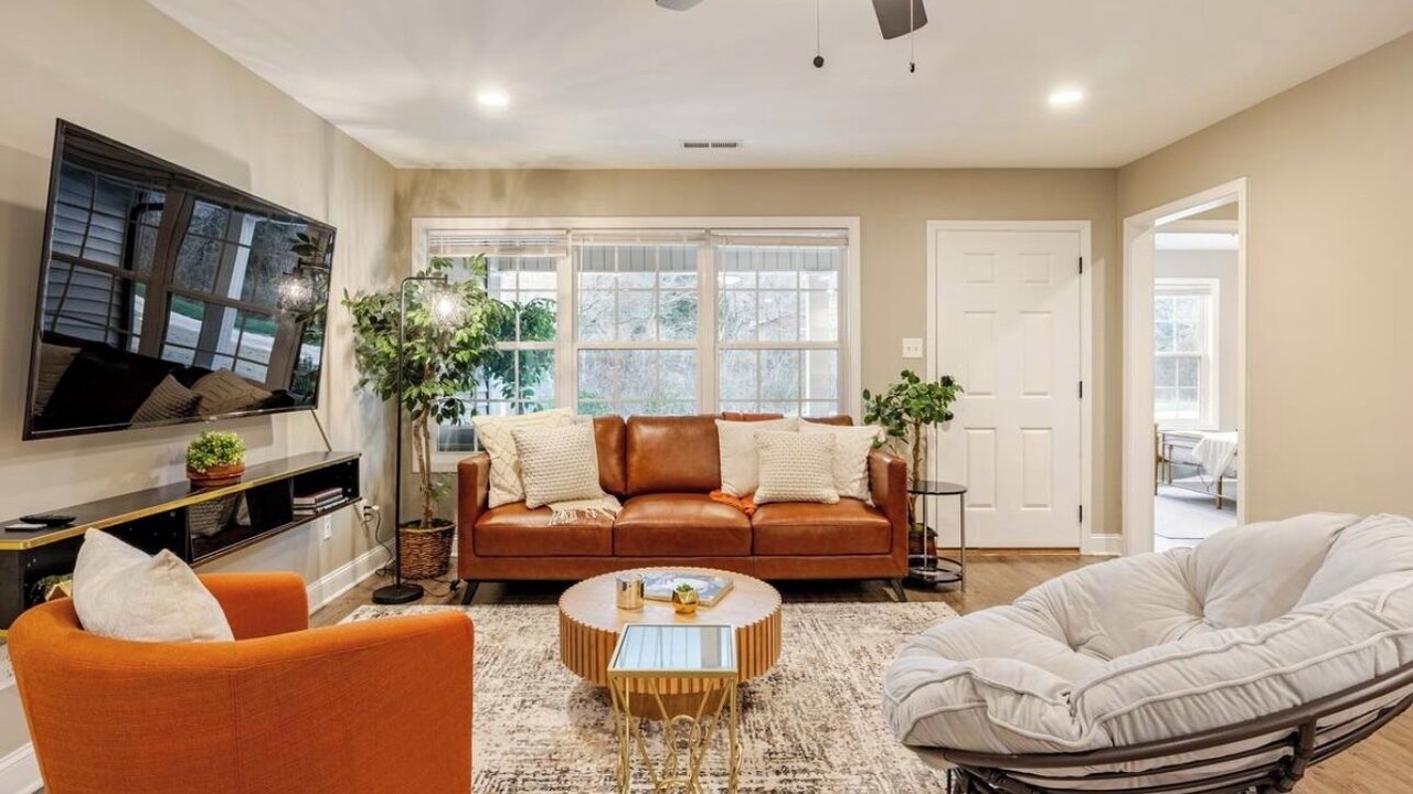 Photo of Livingroom in Knoxville