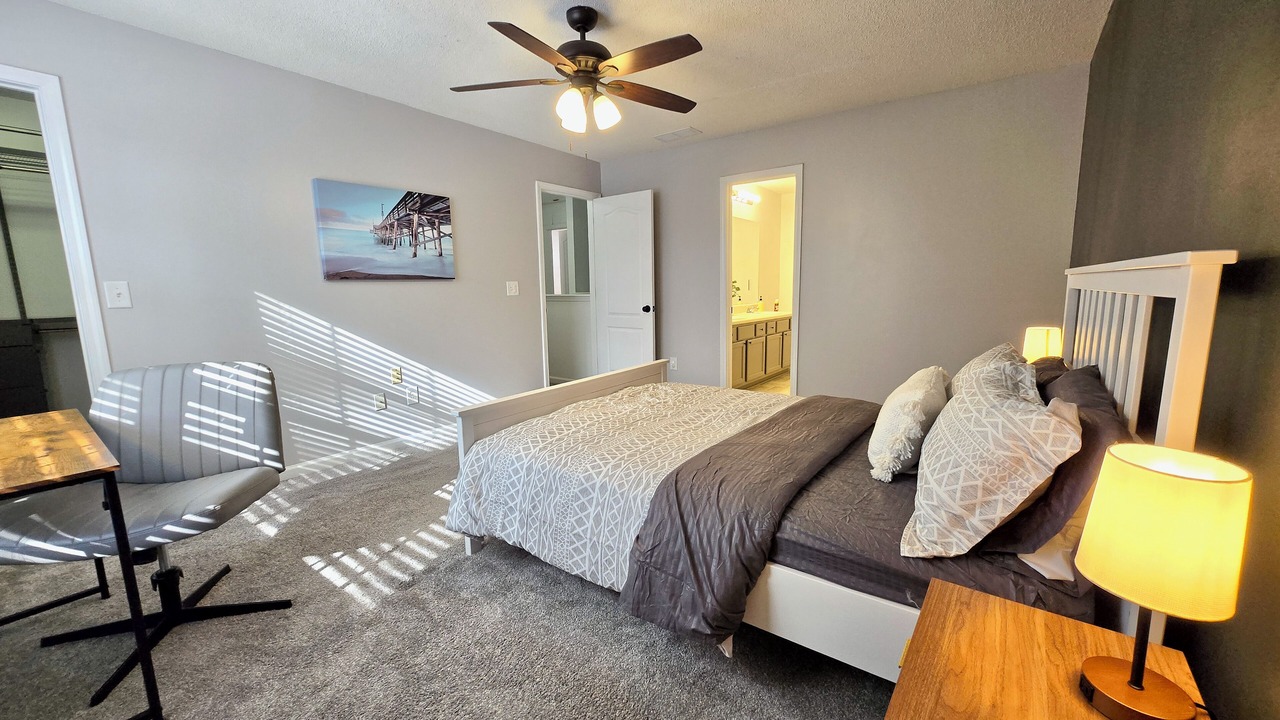 Photo of Bedroom in Acworth