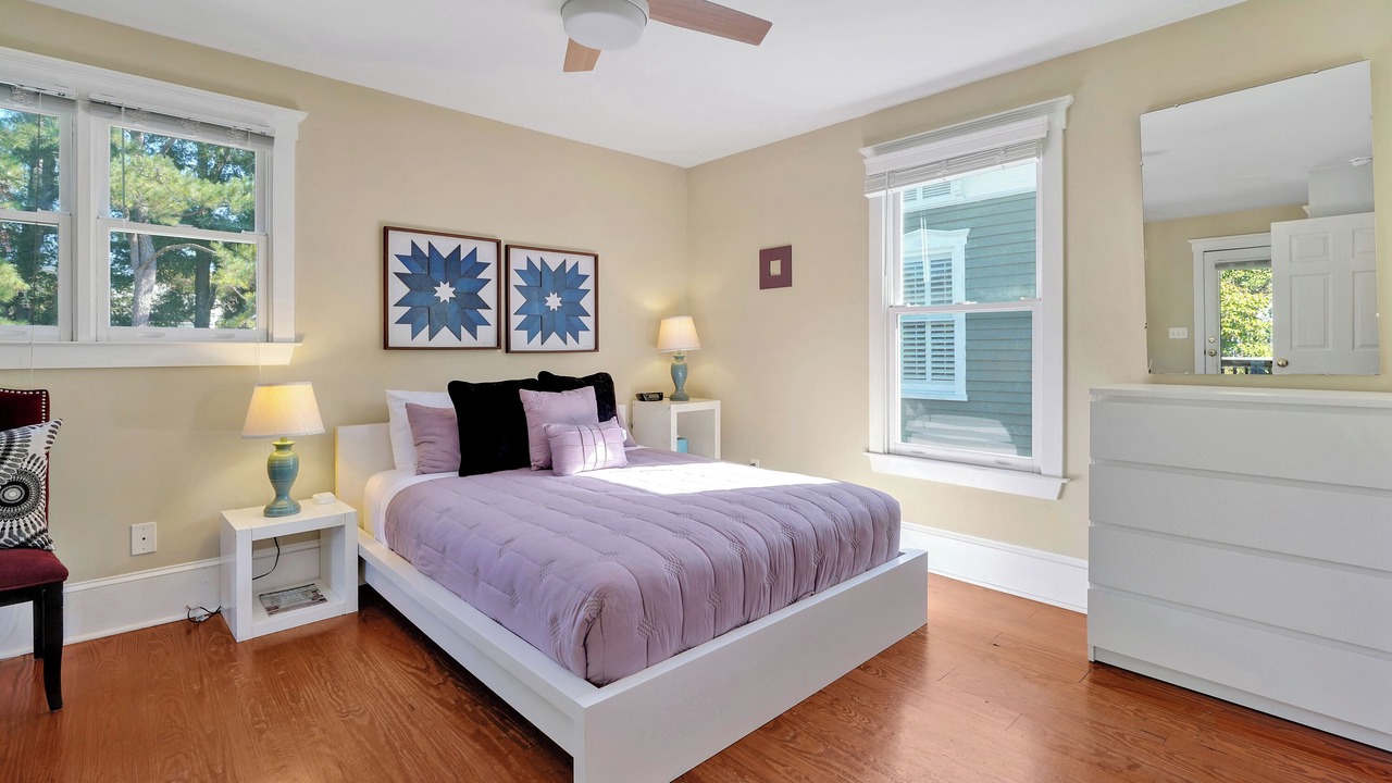 Photo of Bedroom in Wilmington Historic District