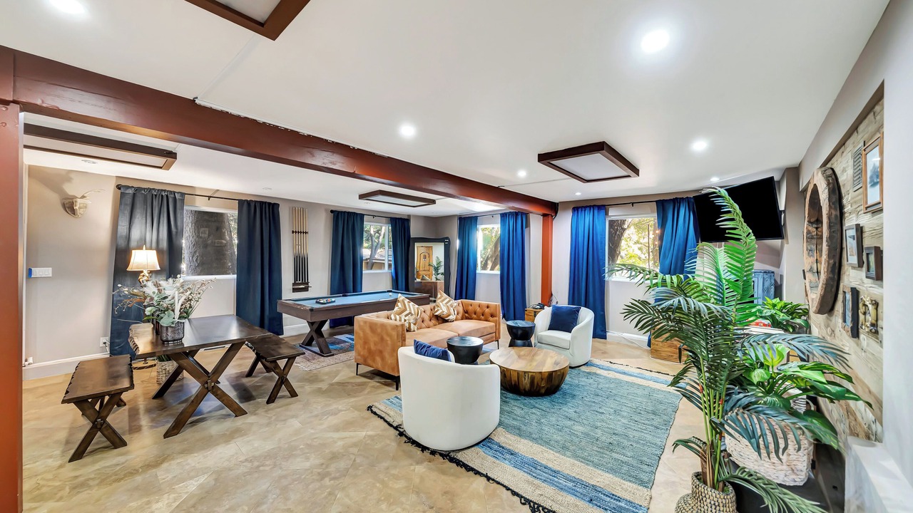 Photo of Livingroom in Agoura Hills