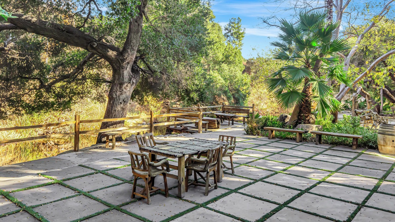 Photo of Outdoor in Agoura Hills
