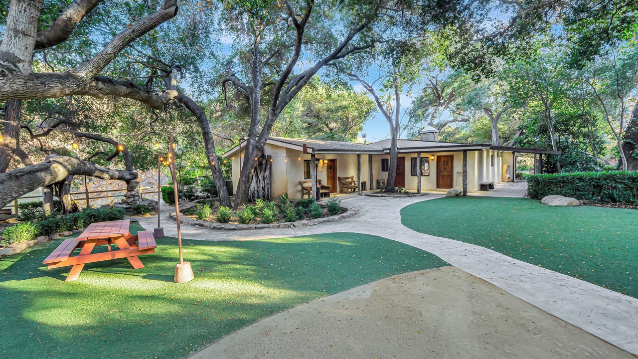Photo of Outdoor in Agoura Hills