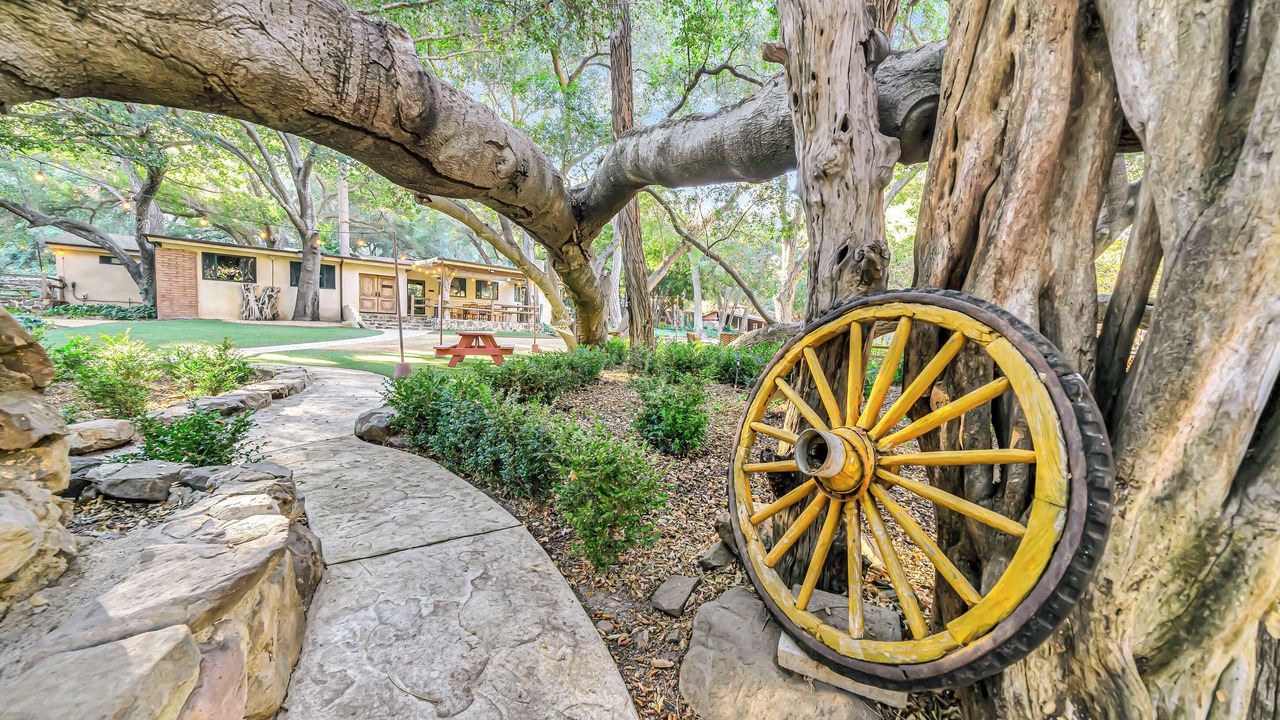 Photo of Outdoor in Agoura Hills