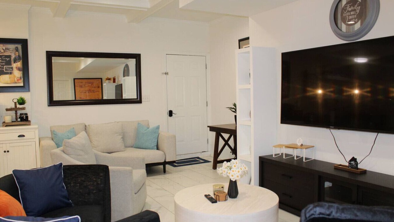 Photo of Livingroom in McDonough