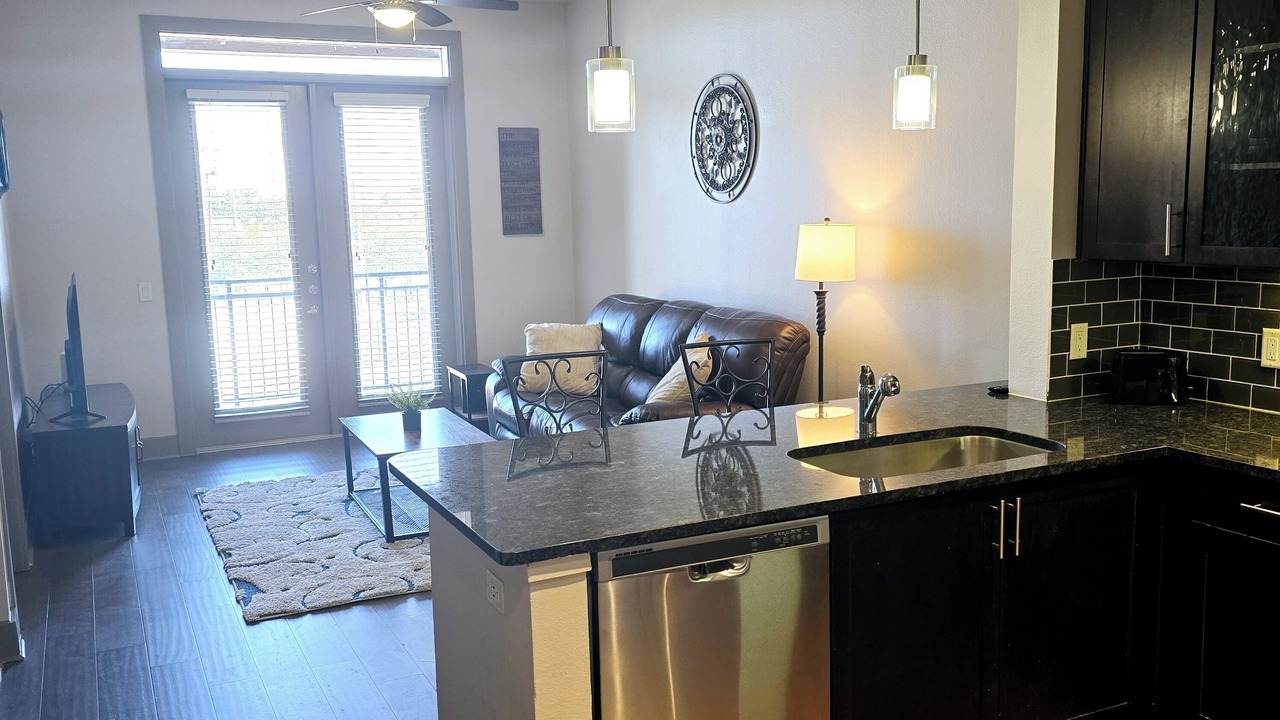 Photo of Livingroom in East Downtown Houston