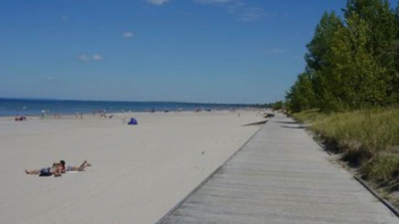 Photo of Others in Wasaga Beach