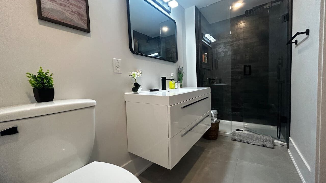 Photo of Bathroom in Wasaga Beach