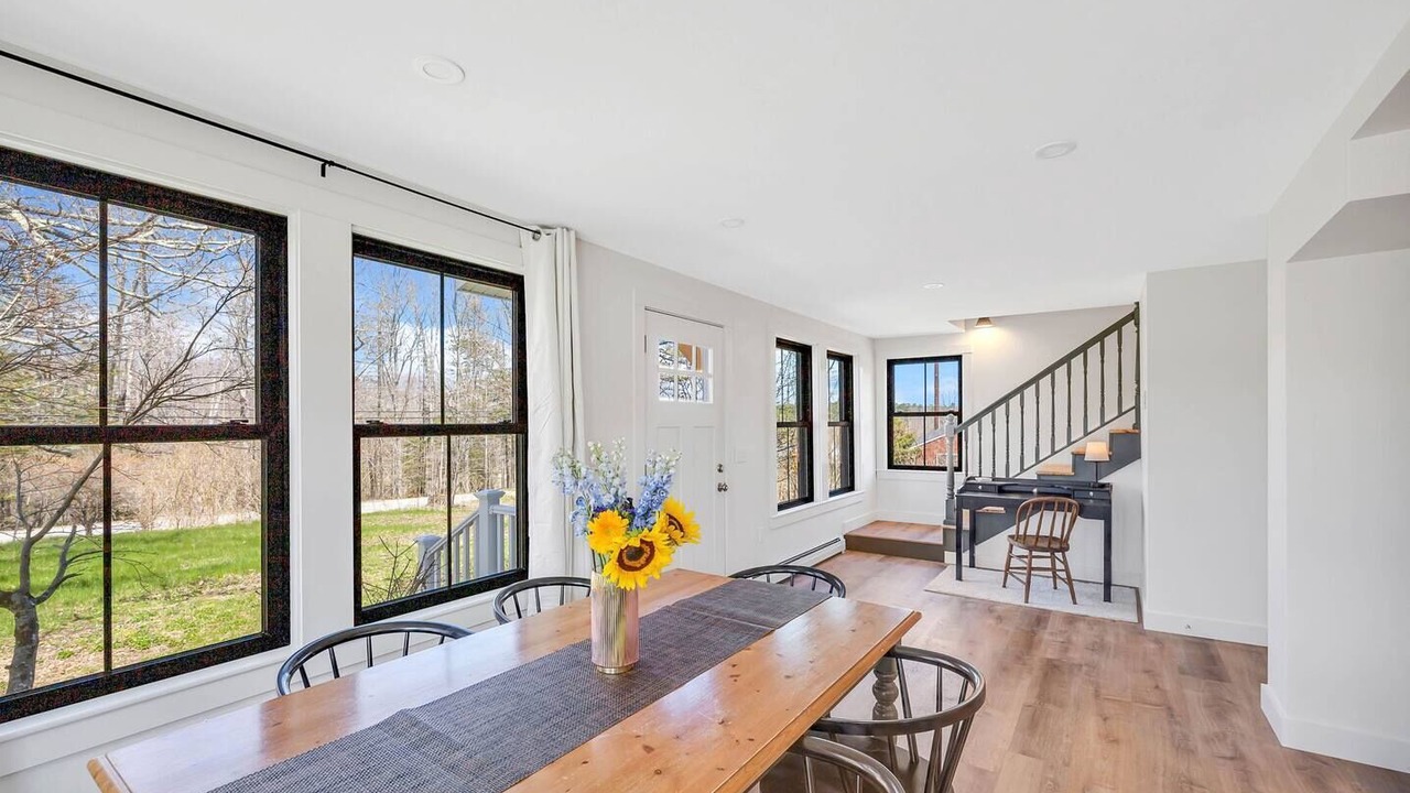 Photo of Livingroom in Ellsworth