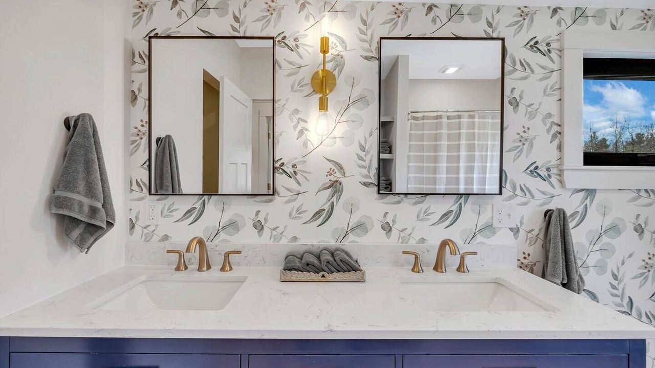 Photo of Bathroom in Ellsworth