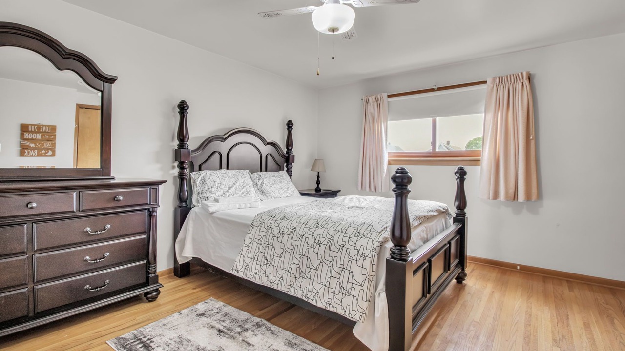 Photo of Bedroom in Niagara Falls