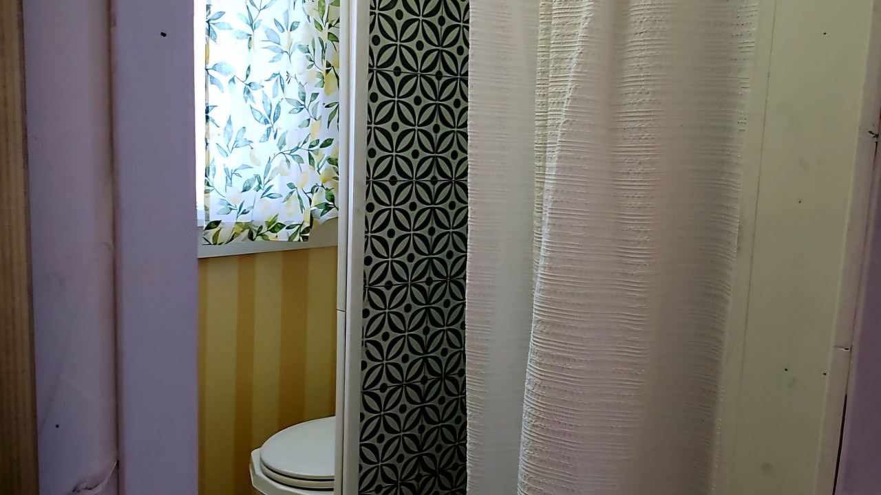 Photo of Bathroom in Hawkins