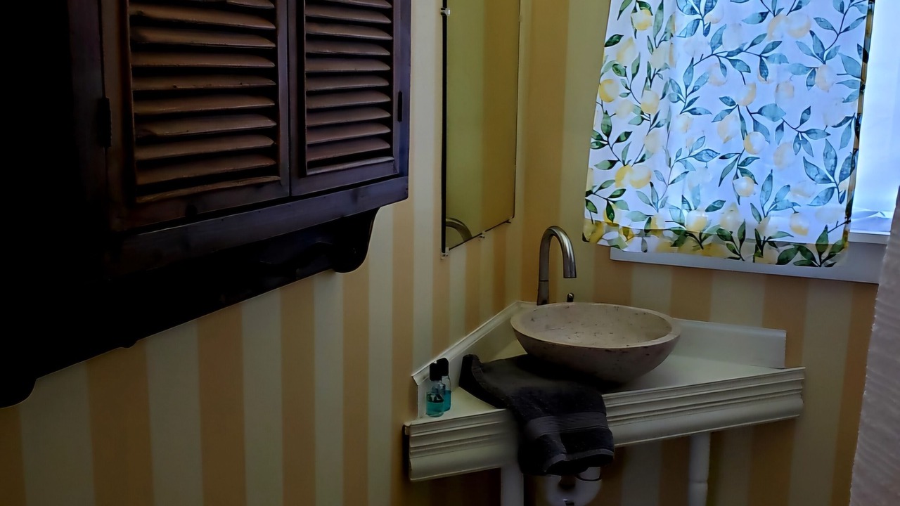 Photo of Bathroom in Hawkins