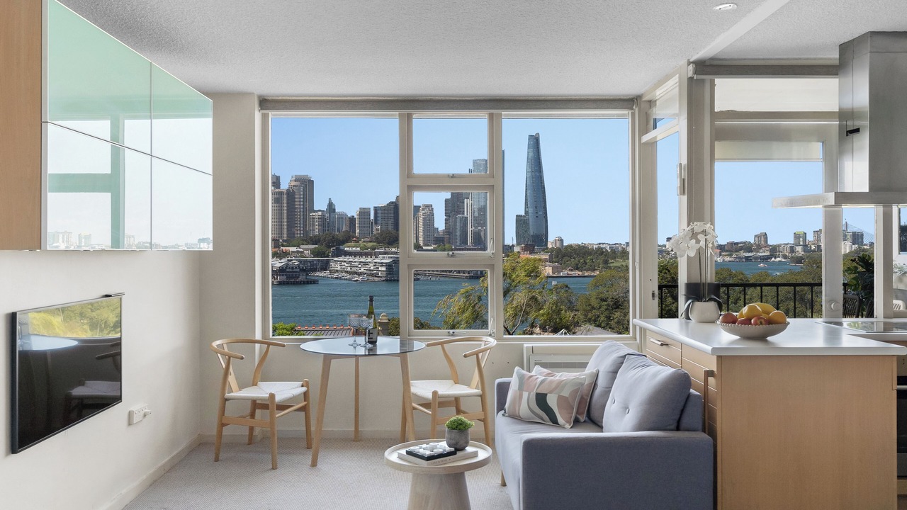 Photo of Livingroom in McMahons Point