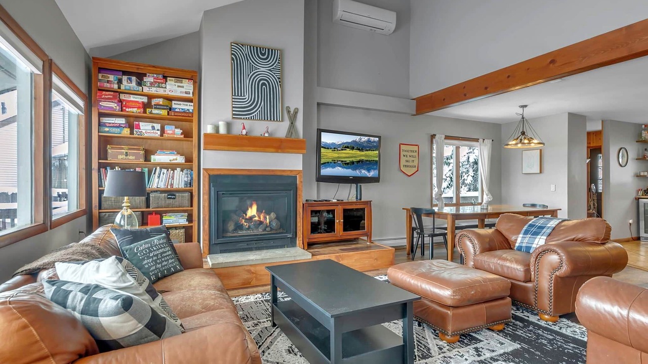 Photo of Livingroom in Ellicottville