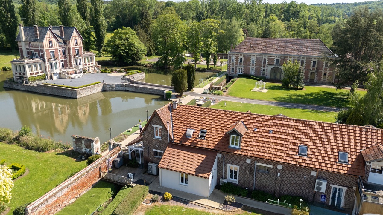 Photo of Outdoor in Quesmy