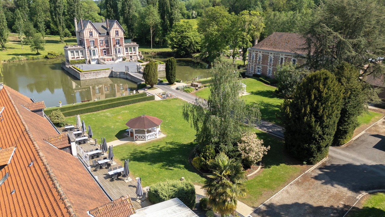Photo of Outdoor in Quesmy