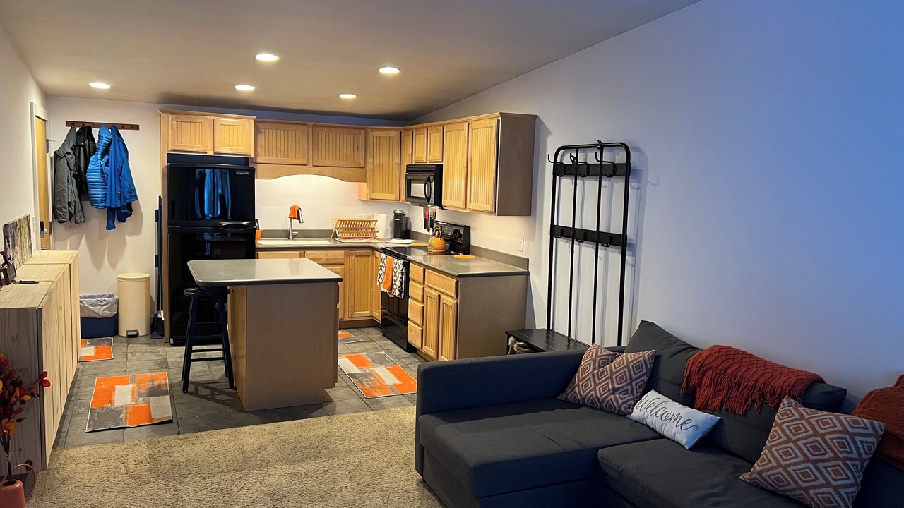 Photo of Livingroom in Warm Springs
