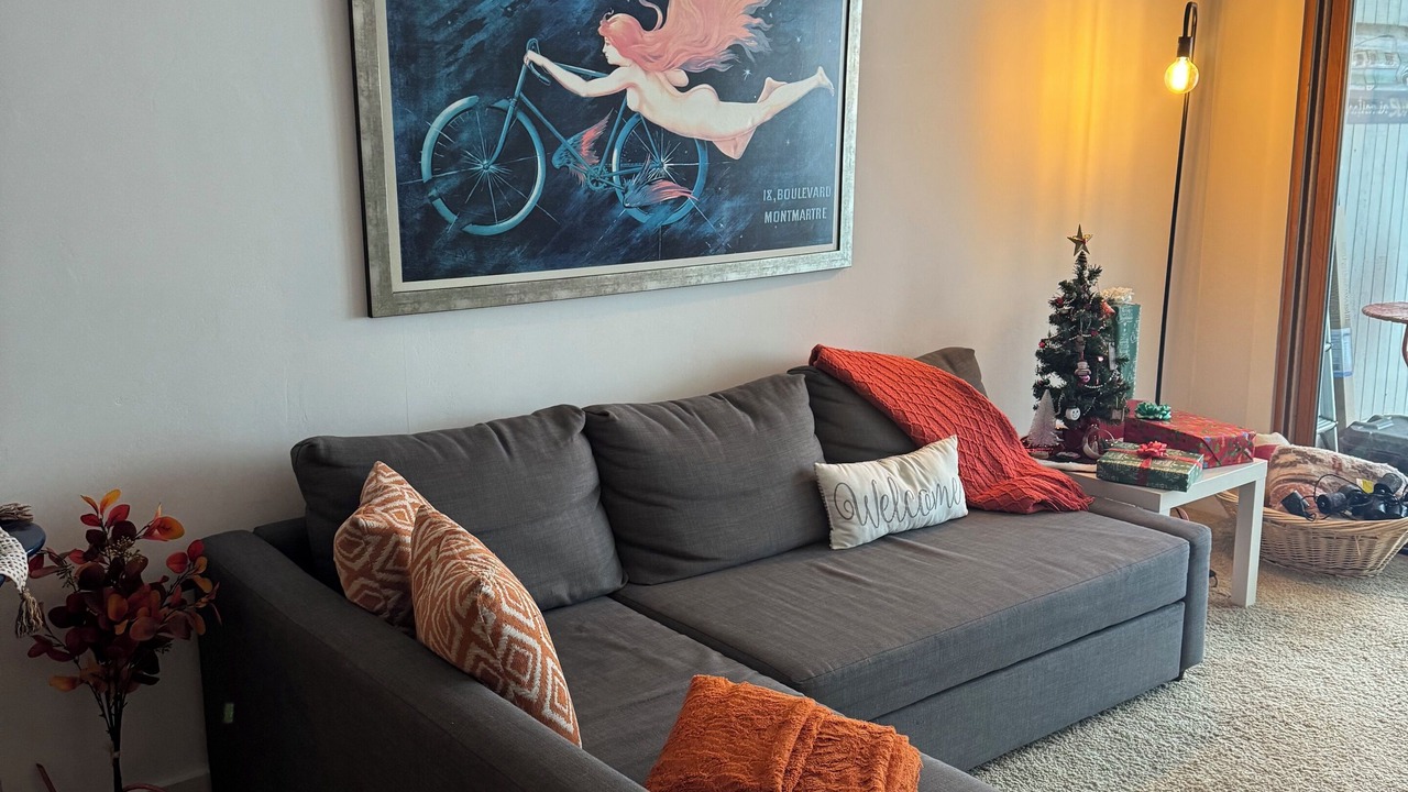 Photo of Livingroom in Warm Springs