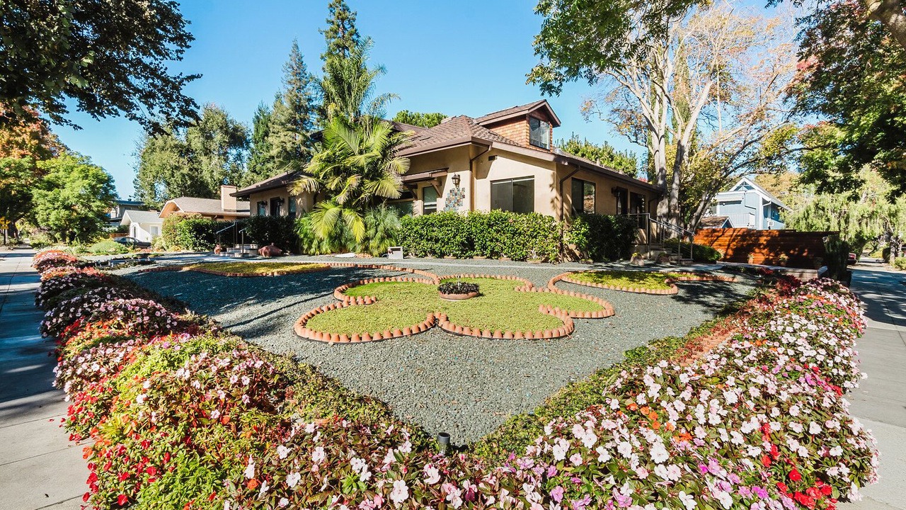 Photo of Outdoor in Menlo Park