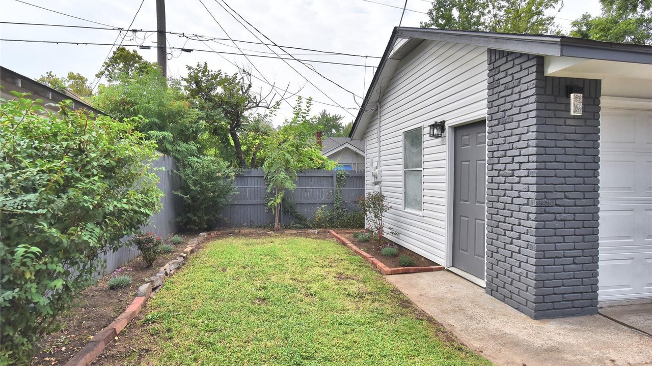 Photo of Outdoor in Cherry Street