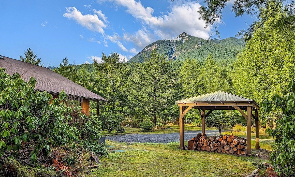 Photo of Outdoor in Packwood