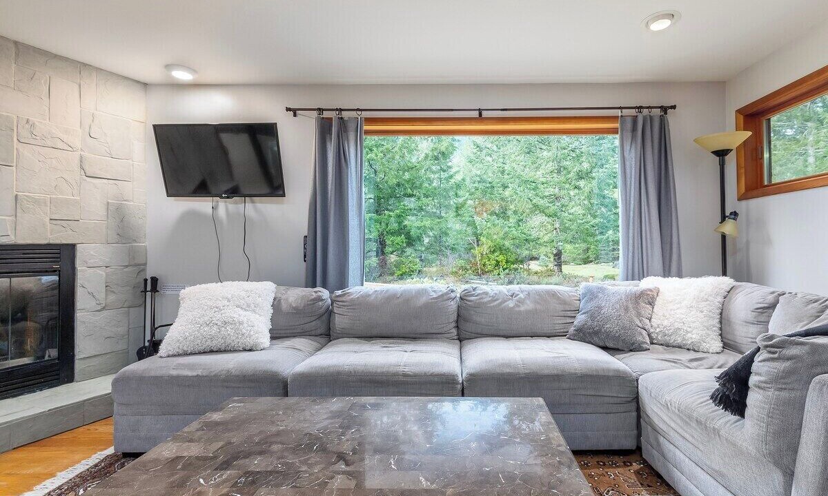 Photo of Livingroom in Packwood