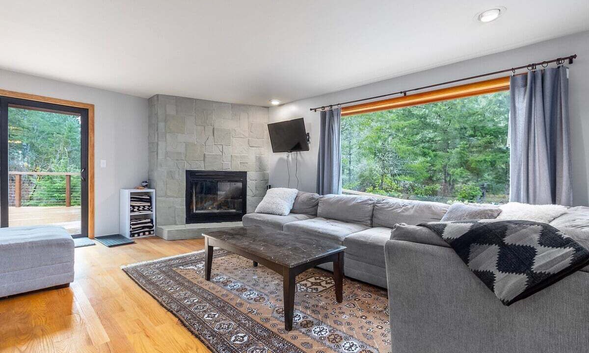 Photo of Livingroom in Packwood