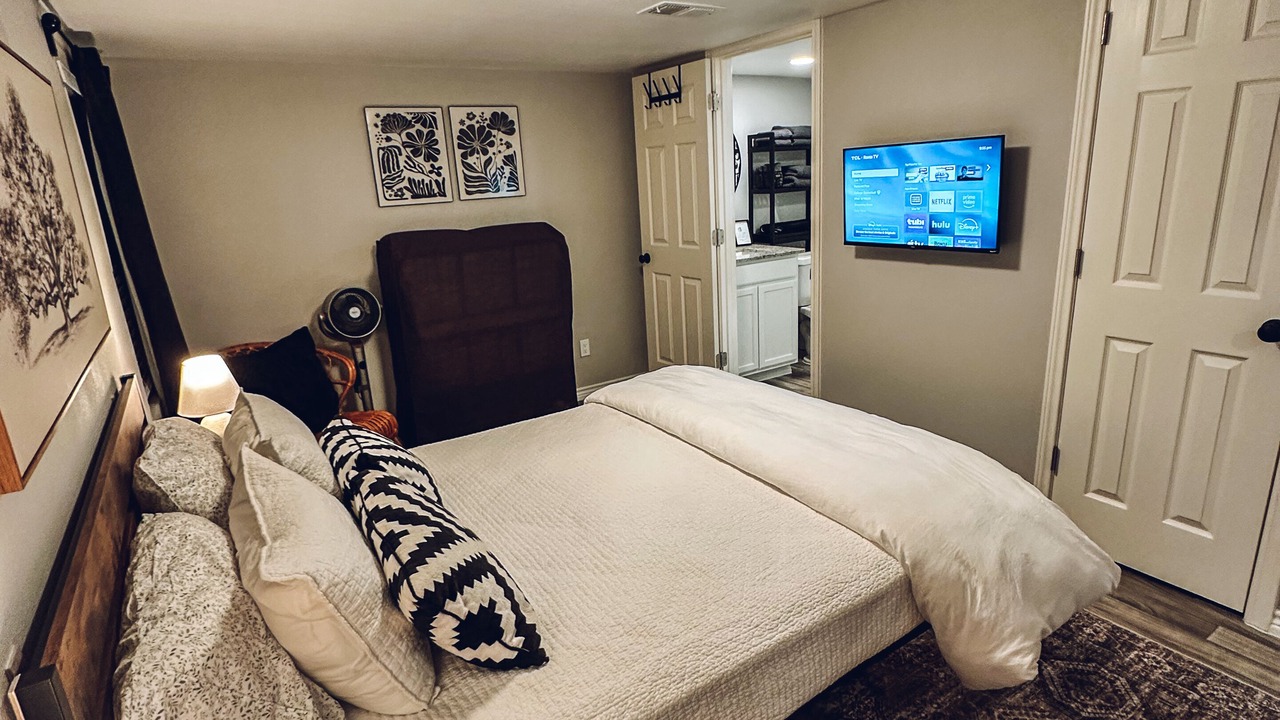 Photo of Bedroom in Springtown