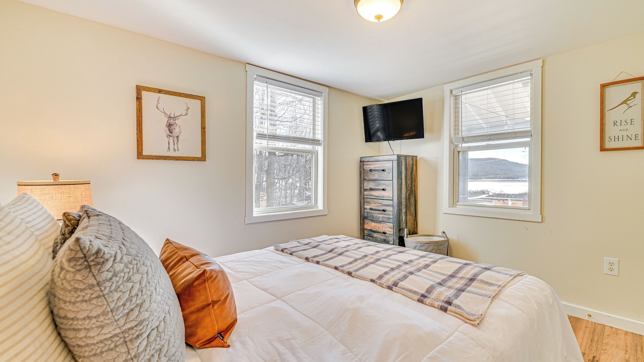 Photo of Bedroom in Brant Lake