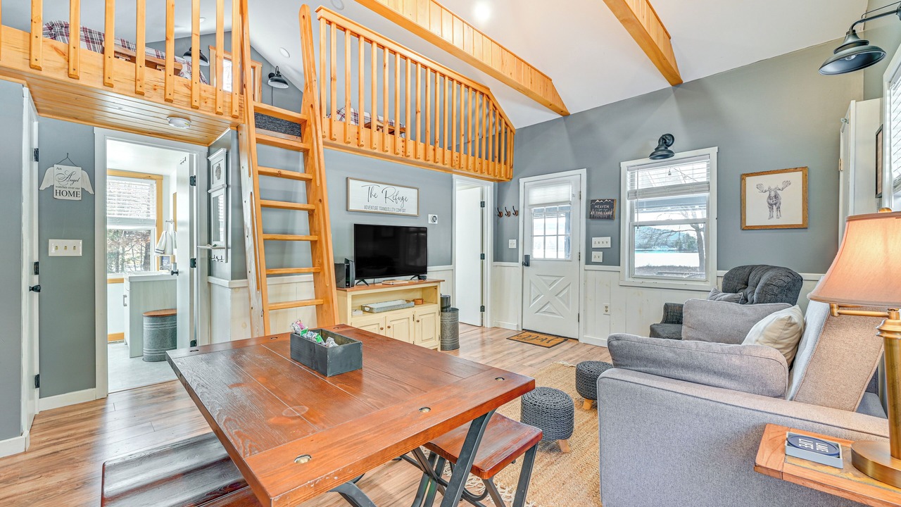 Photo of Livingroom in Brant Lake