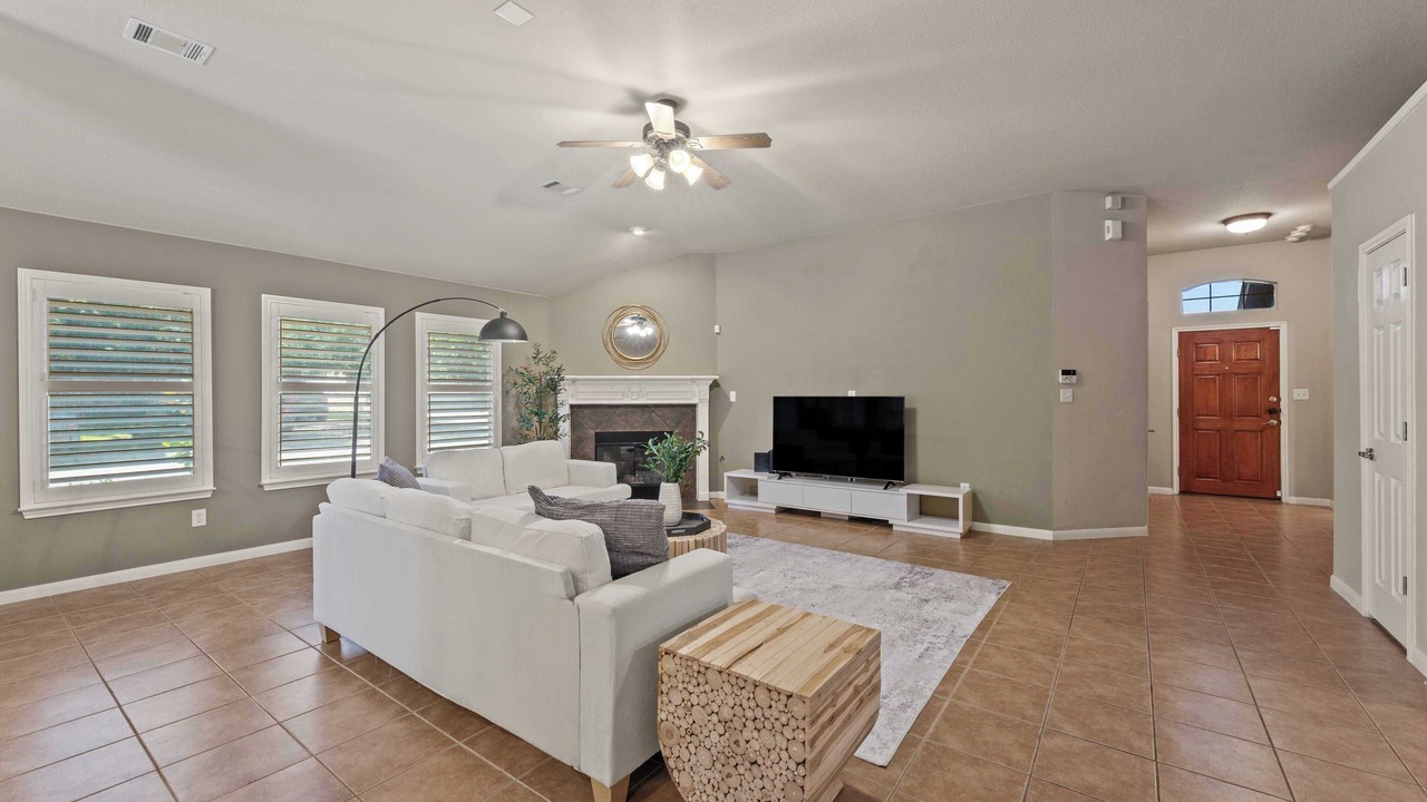 Photo of Livingroom in Cedar Park