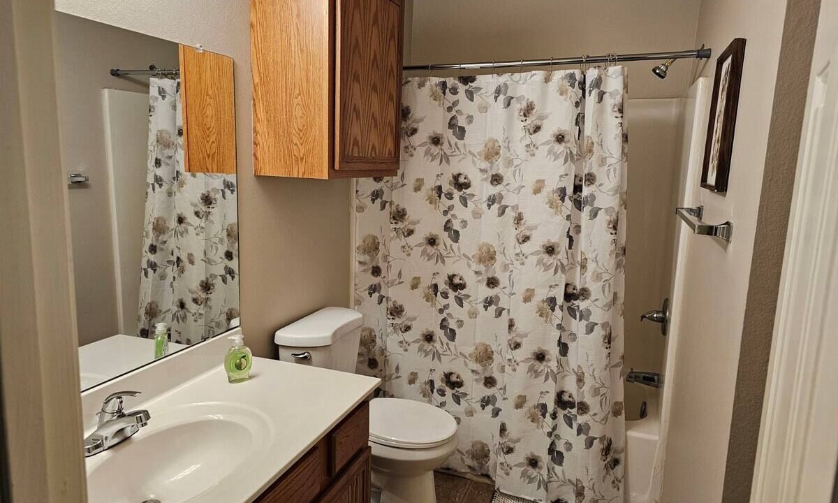 Photo of Bathroom in North by Northwest