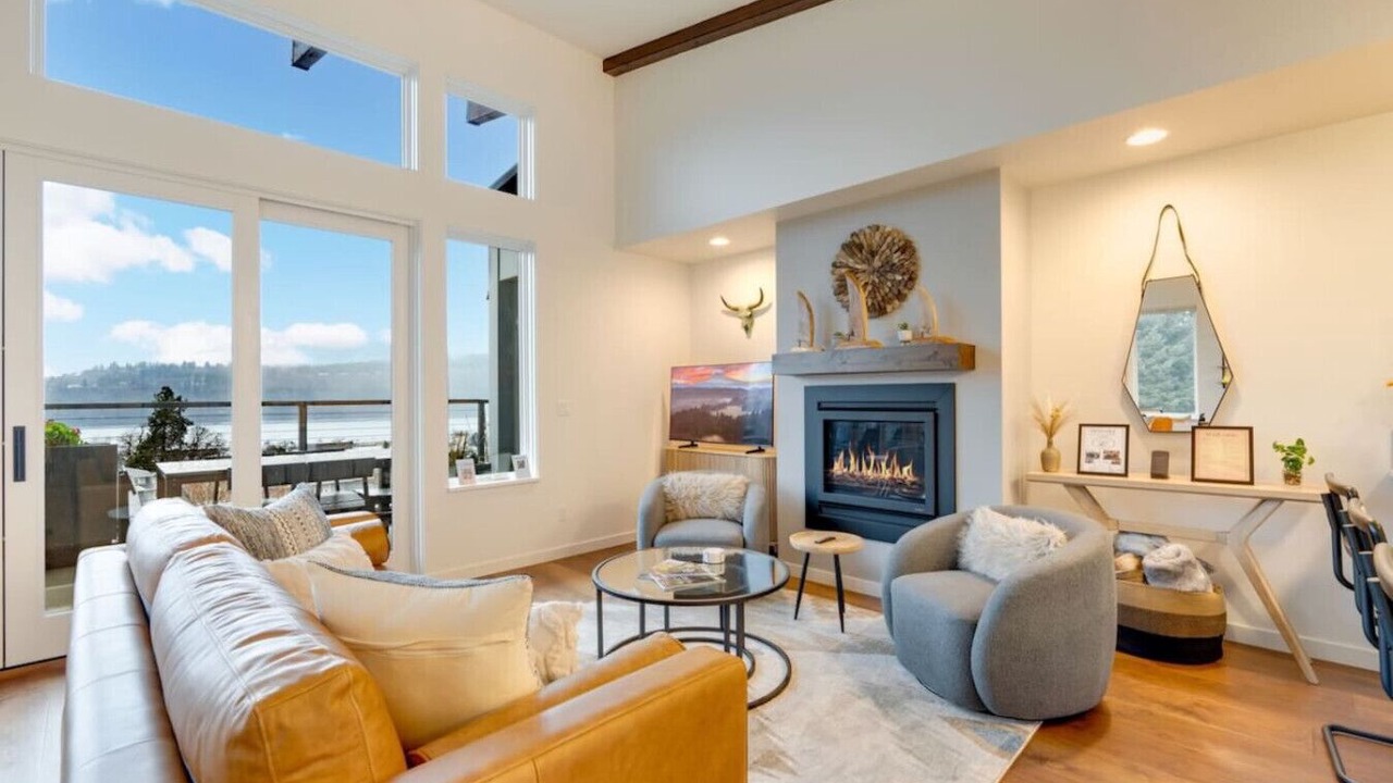 Photo of Livingroom in Hood River