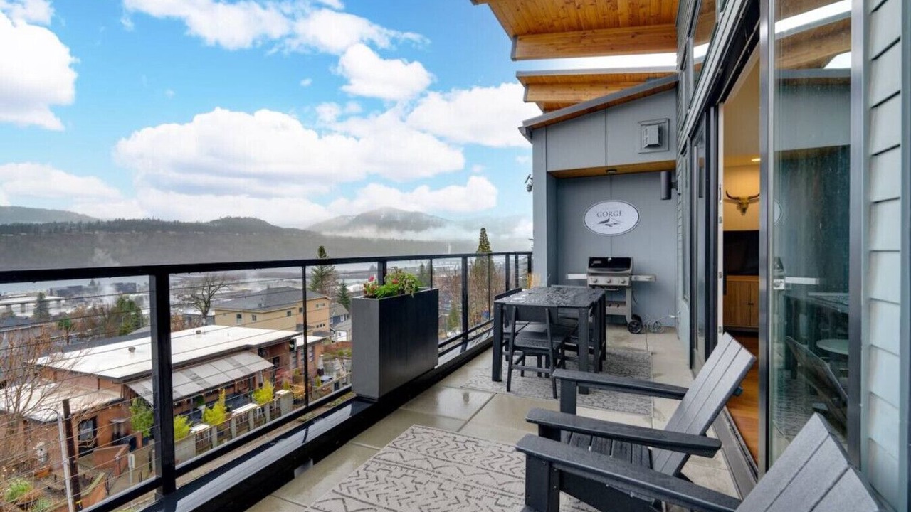 Photo of Outdoor in Hood River