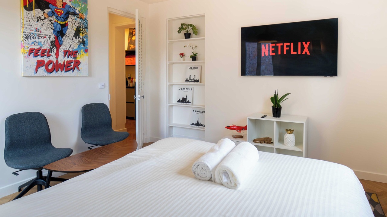 Photo of Bedroom in Prince–Marmottan