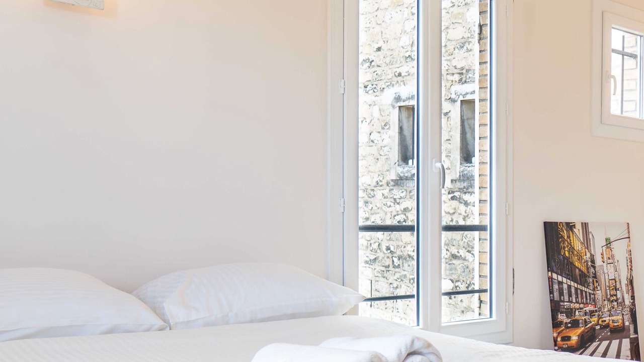 Photo of Bedroom in Prince–Marmottan