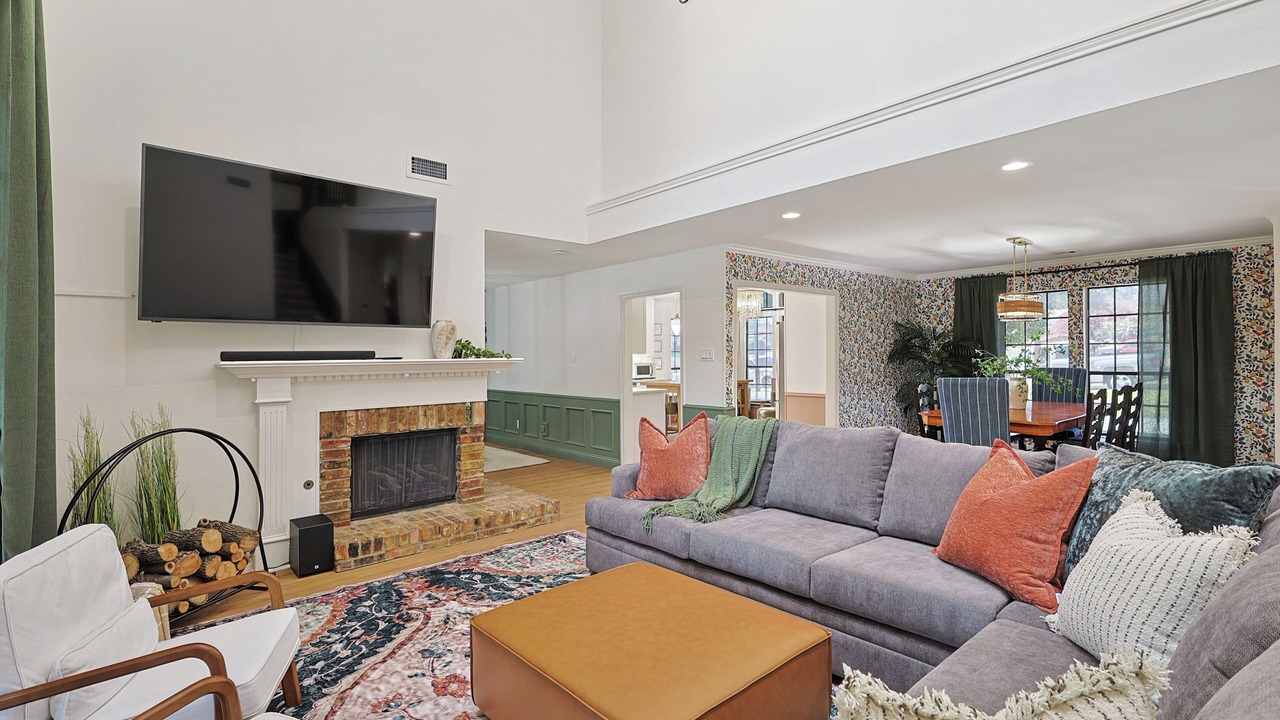 Photo of Livingroom in Grand Prairie