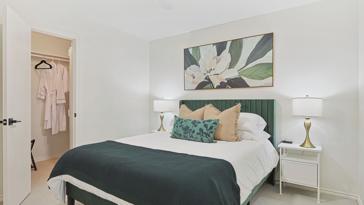Photo of Bedroom in Grand Prairie