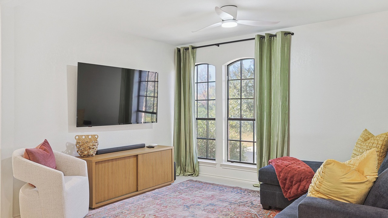 Photo of Livingroom in Grand Prairie