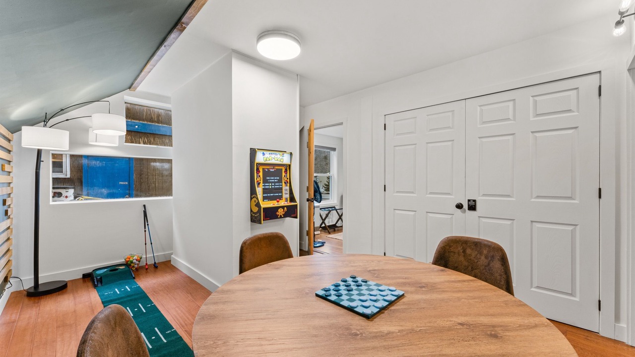 Photo of Others in Bridgewater Corners