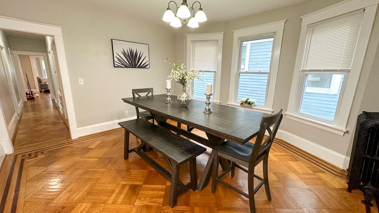 Photo of Others in Albany