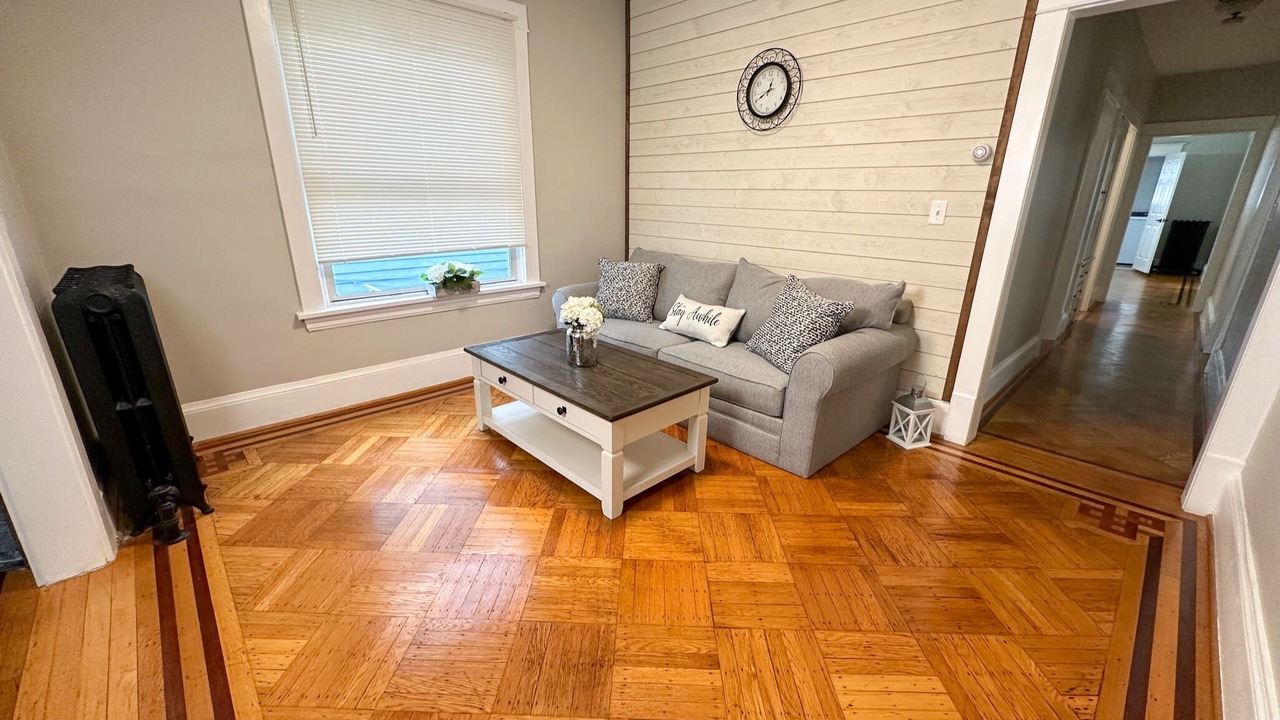 Photo of Livingroom in Albany