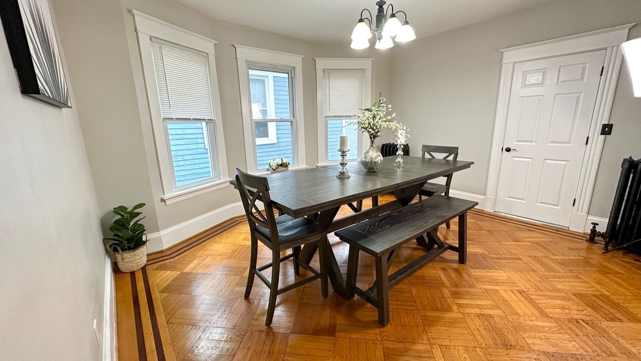 Photo of Others in Albany